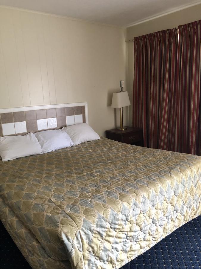 Grand Motel Brantford Buitenkant foto